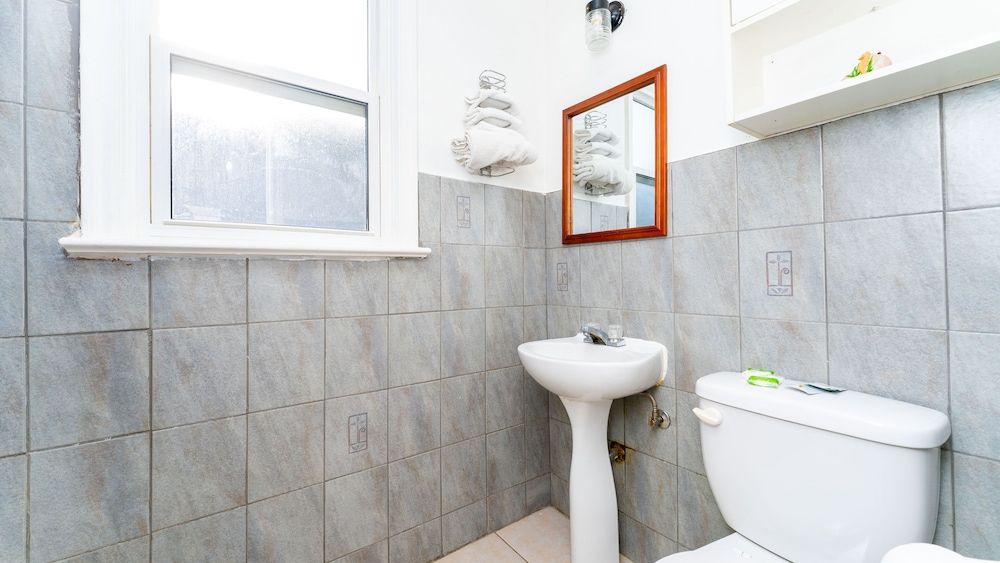 Yellow Pillow inn Basic Room, 1 Bedroom, Non Smoking 9