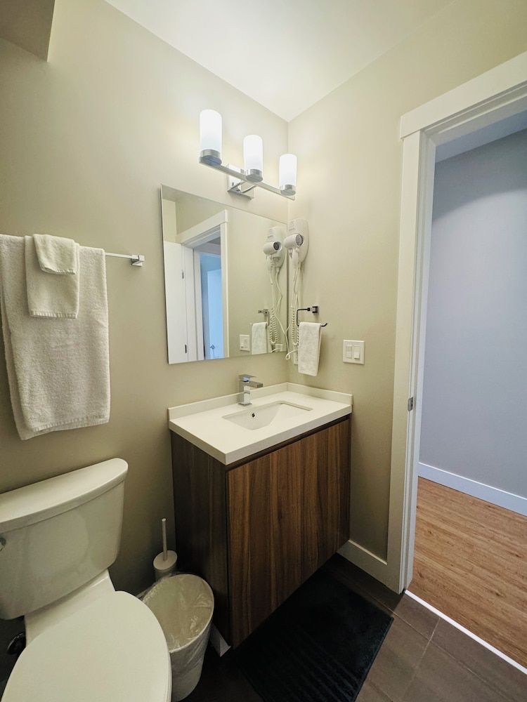 Kitimat River Motel & Suites Elite Suite 9