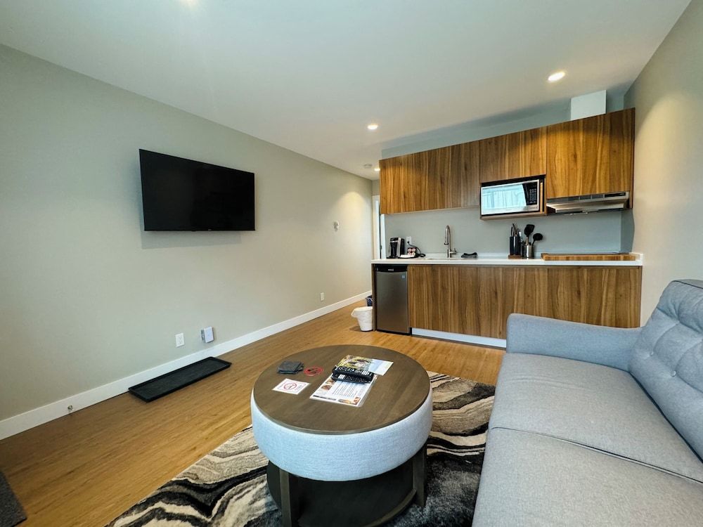 Kitimat River Motel & Suites Elite Suite 16