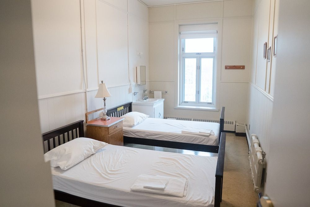 Basic Twin Room