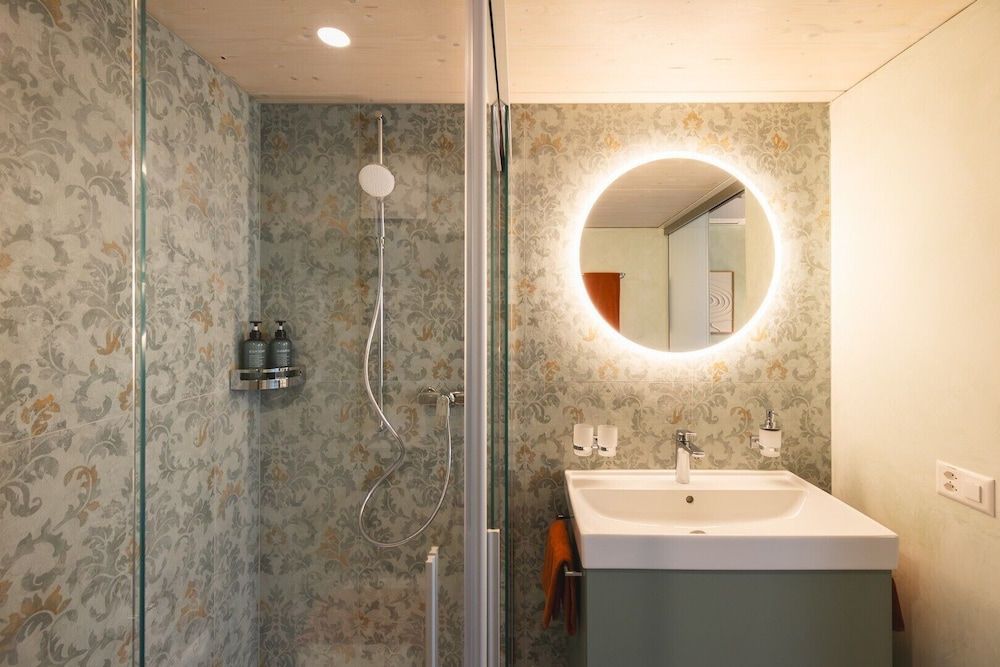 Palazzo Canetti Locarno Deluxe Room 4