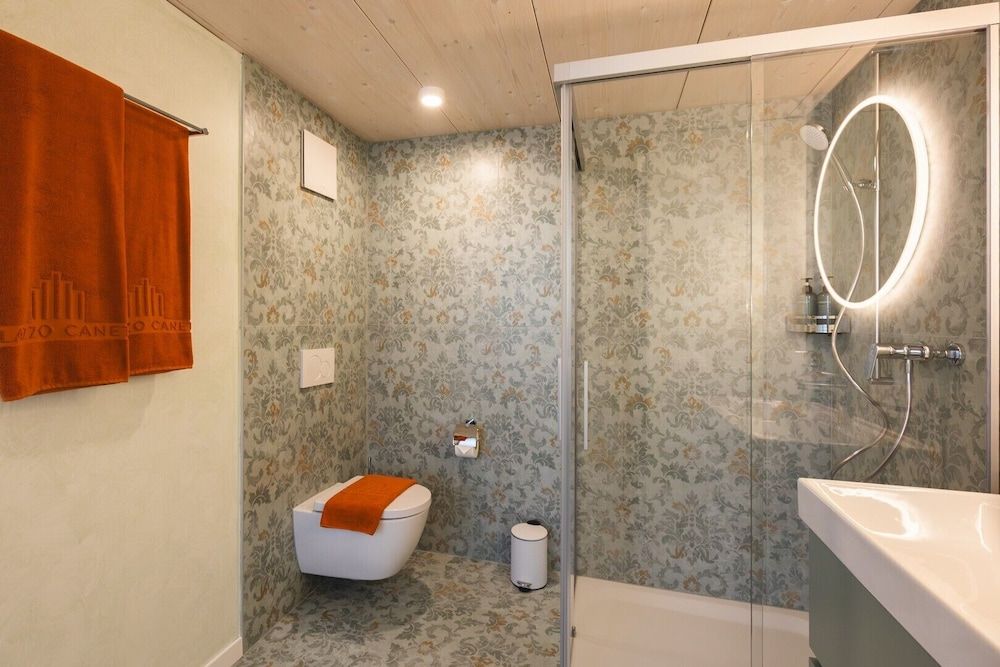 Palazzo Canetti Locarno Deluxe Room 5