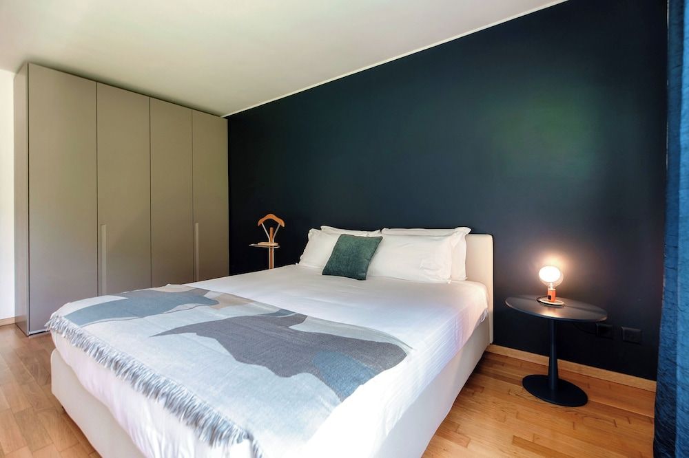 Luxury Apartment, City View