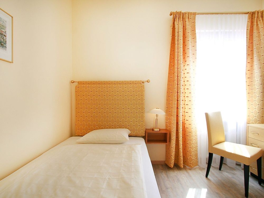 Hotel Garni Golf Classic Single Room 5