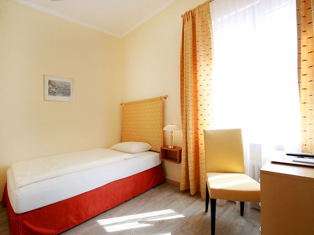 Hotel Garni Golf Classic Single Room 3
