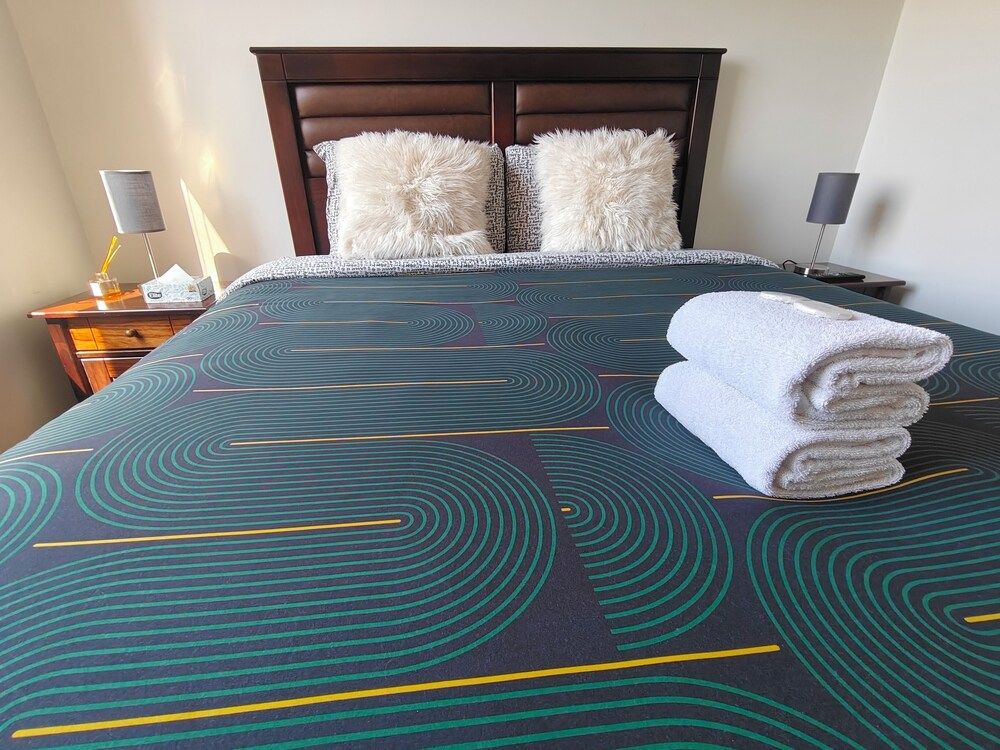 MainMaint Properties Family Apartment, 2 Bedrooms, Kitchen 7