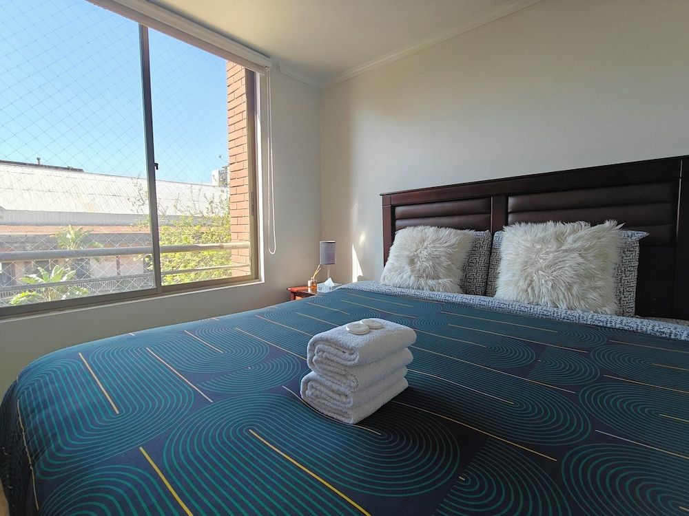 MainMaint Properties Family Apartment, 2 Bedrooms, Kitchen 6