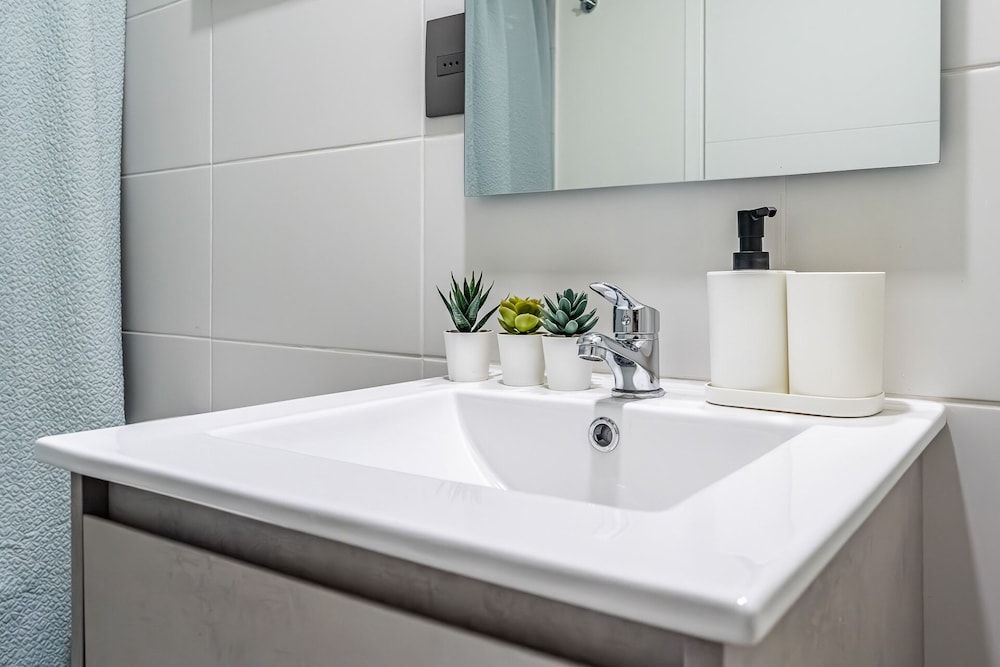 M&C Departamento Irarrazaval 614 Comfort Apartment, Balcony, City View 6