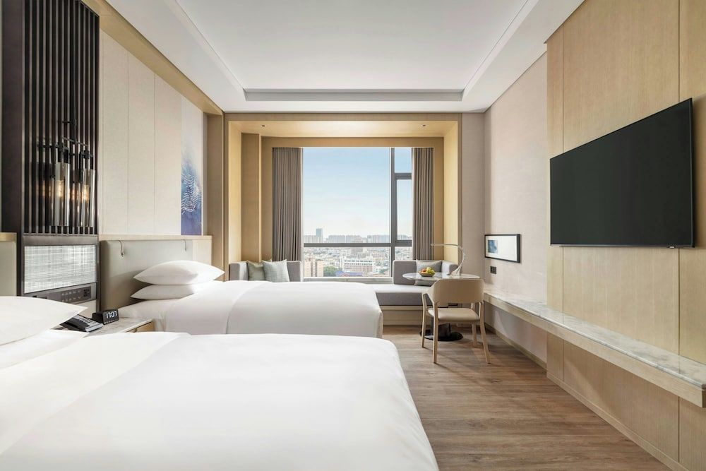 Courtyard By Marriott Shanwei Haifeng Deluxe Room, 2 Double Beds, City View 2