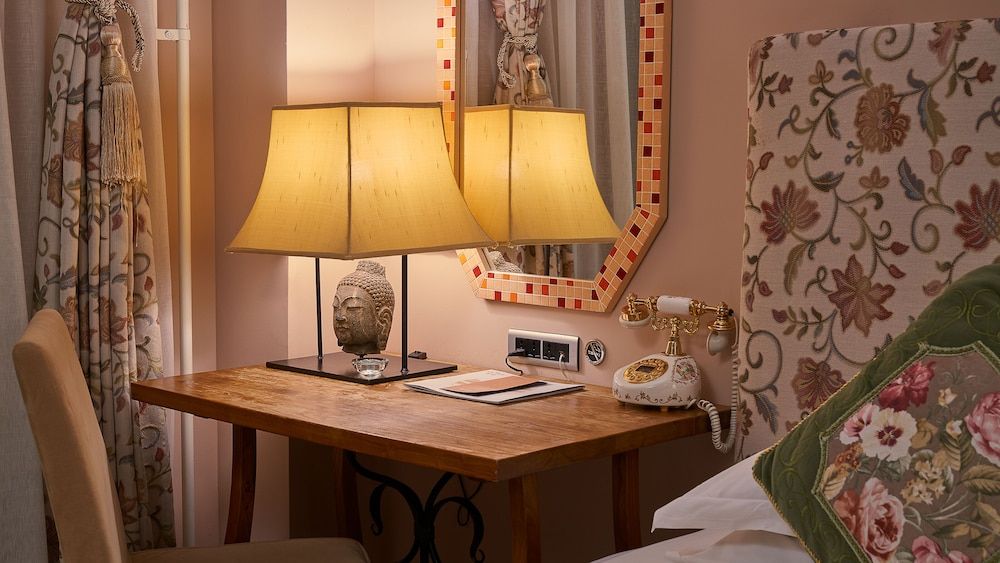 Michael's House Classic Double Room 6