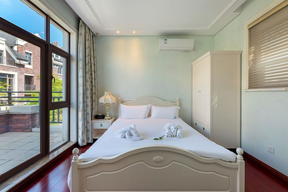 Luxury Villa, 6 Bedrooms, Resort View, Lakeside