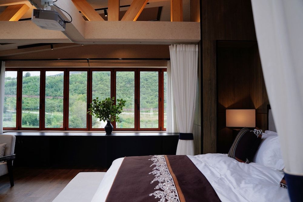 Premier Suite