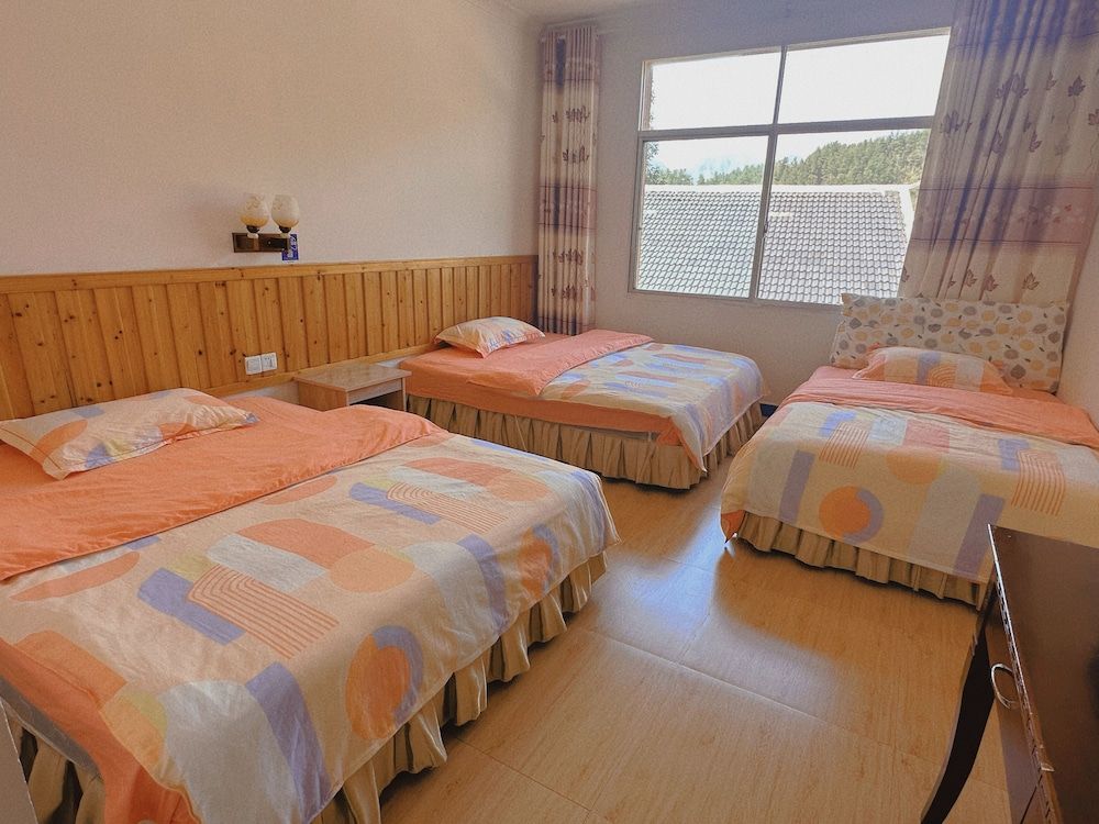 Comfort Triple Room, Hill View
