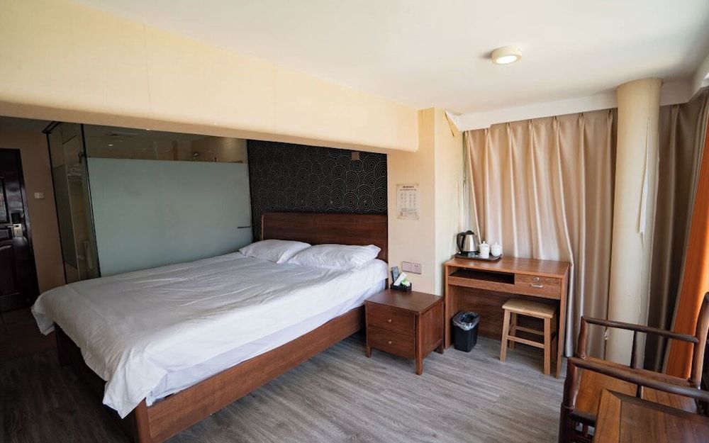 Basic Single Room