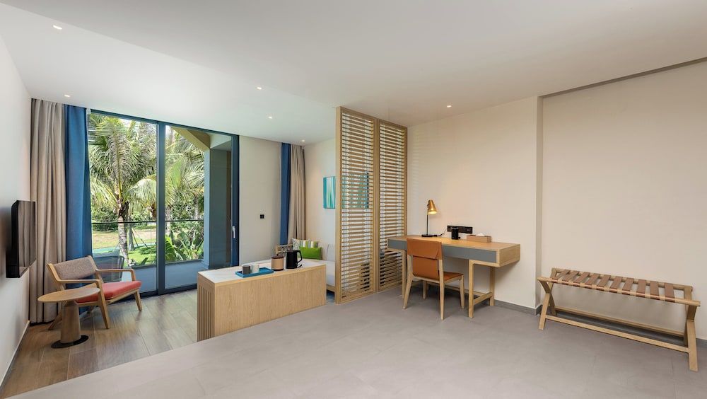 Holiday Inn Hainan Xiangshui Bay by IHG Suite, 1 Bedroom, Sea View (Forest View) 8