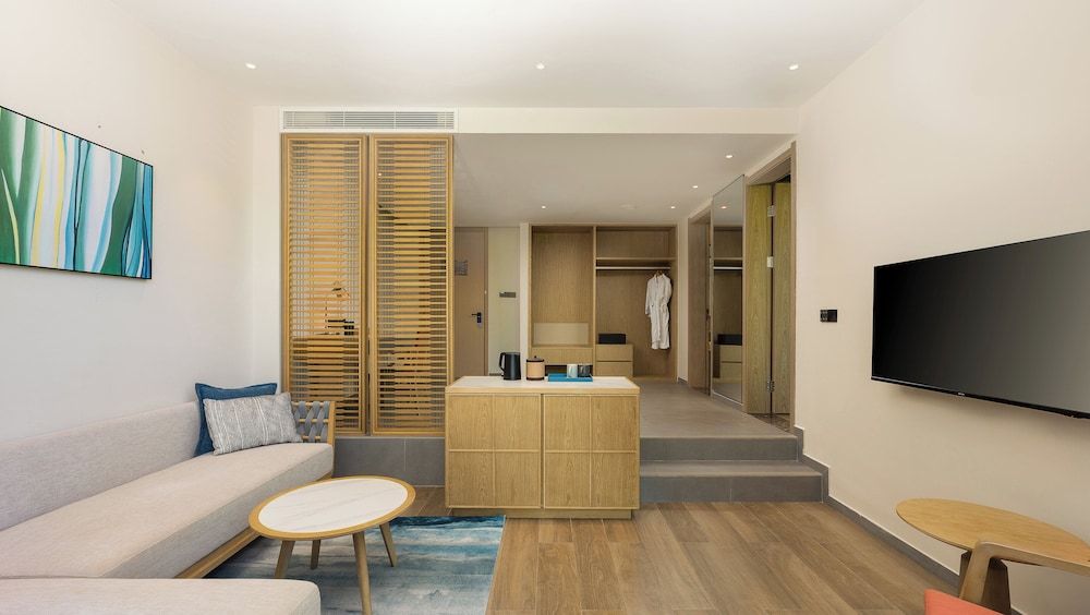 Holiday Inn Hainan Xiangshui Bay by IHG Suite, 1 Bedroom, Sea View (Forest View) 5