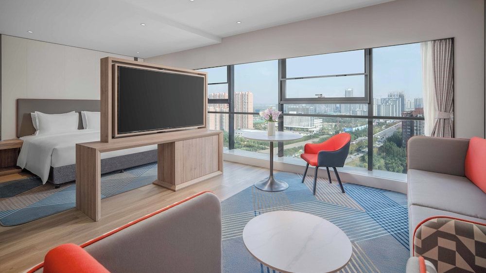 Holiday Inn Express Xi An Fengdong by IHG Suite, 1 King Bed 2