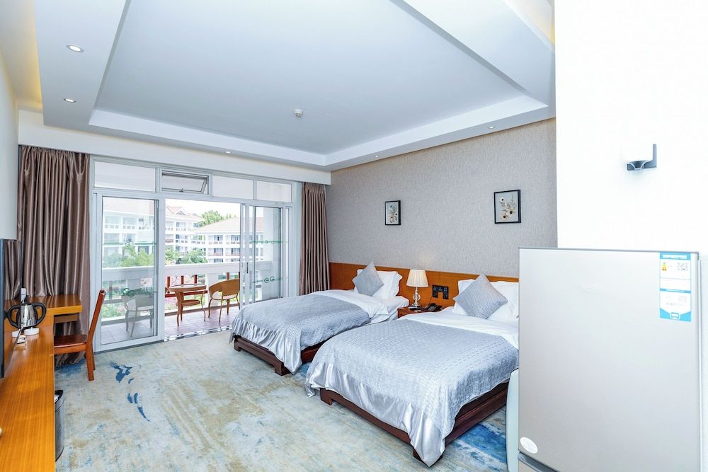 Basic Double or Twin Room, Balcony, Lake View