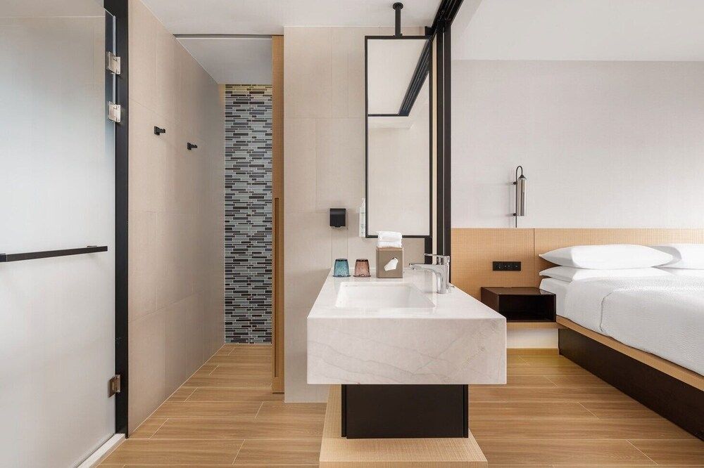 Fairfield by Marriott Hangzhou Qiantang Standard Room, 1 King Bed 5