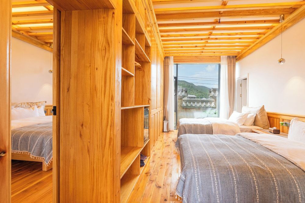 Family Suite, Hill View