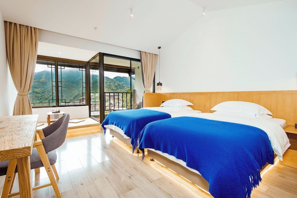Classic Twin Room, Hill View