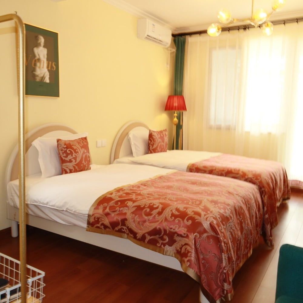 Spanish Flamengo Suite Twin Beded Room