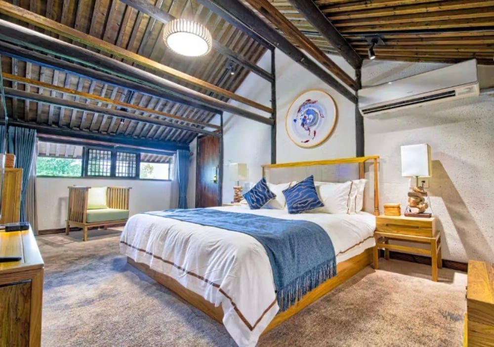 Comfort Single Room, Patio, Hill View
