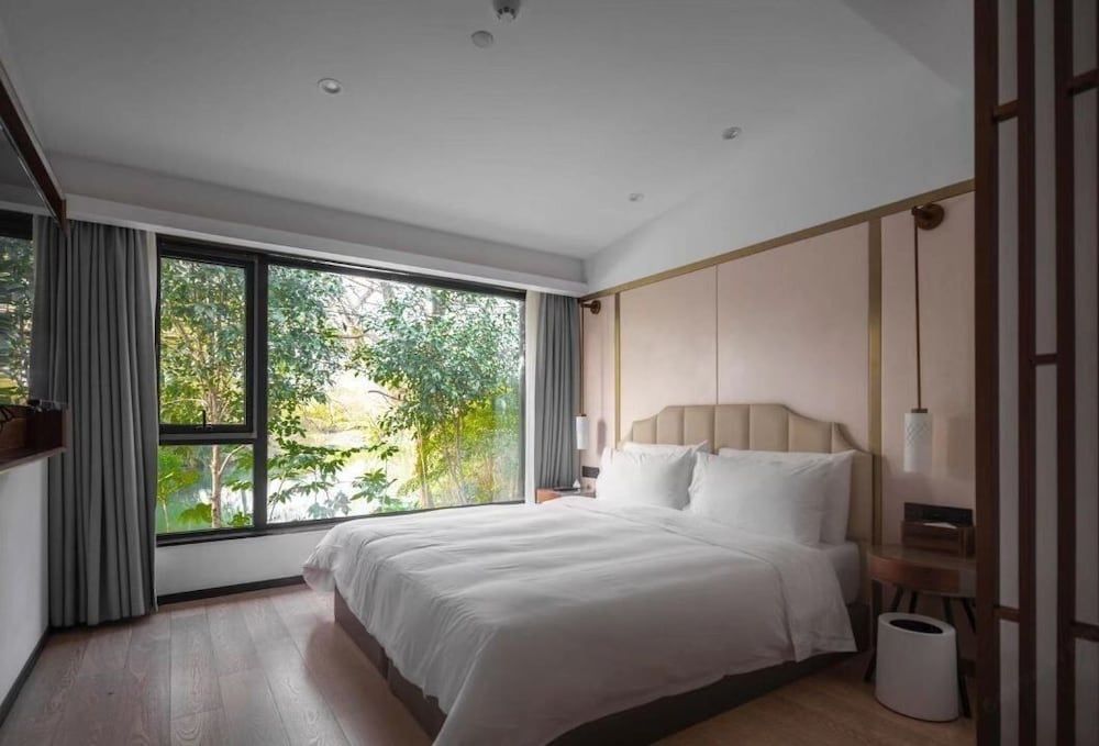 Signature Single Room