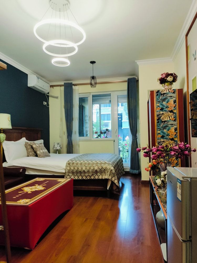 ATRIUM FENGZHU HOMESTAY American Gardening Suite 5