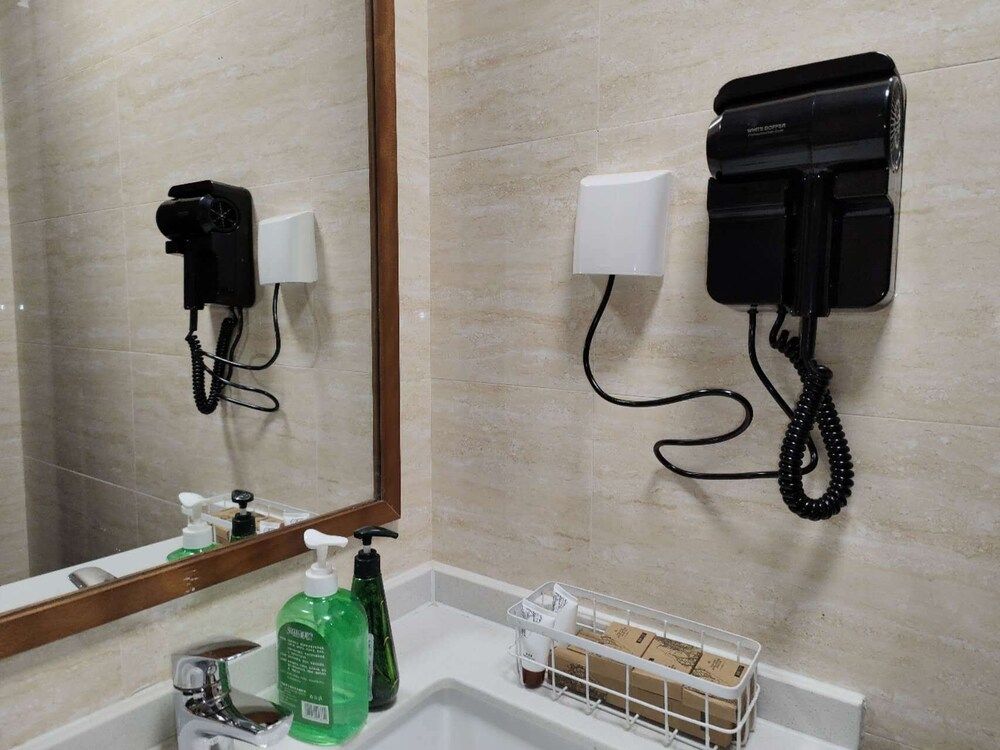 ATRIUM FENGZHU HOMESTAY Spanish Flamengo Suite Twin Beded Room 4