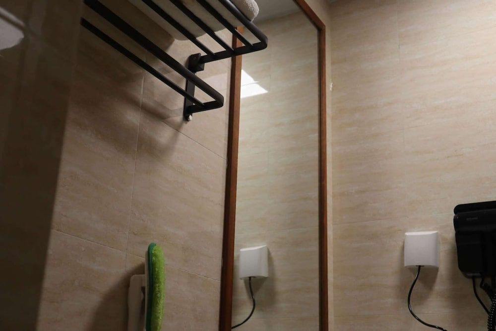 ATRIUM FENGZHU HOMESTAY American Gardening Suite 12