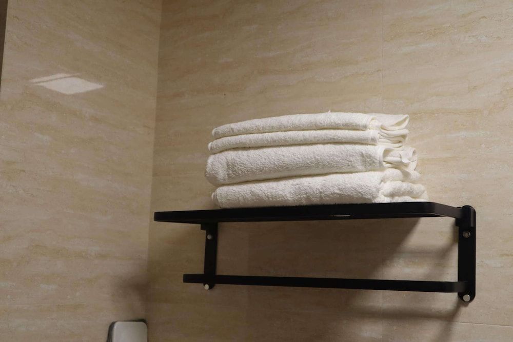 ATRIUM FENGZHU HOMESTAY Spanish Flamengo Suite Twin Beded Room 6