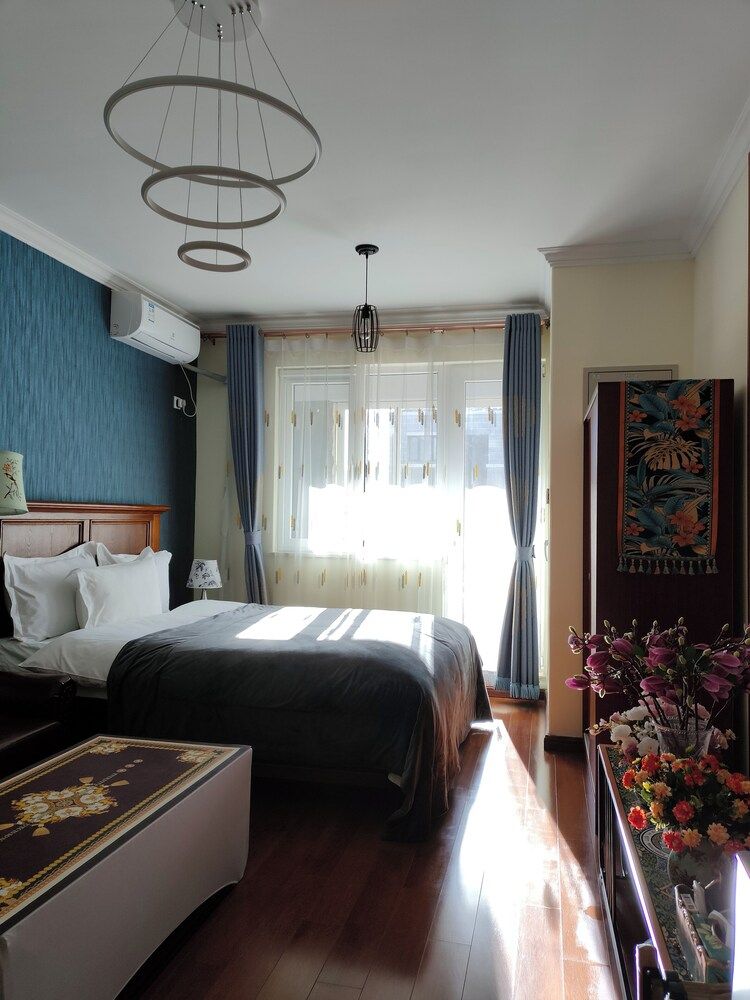 ATRIUM FENGZHU HOMESTAY American Gardening Suite 3