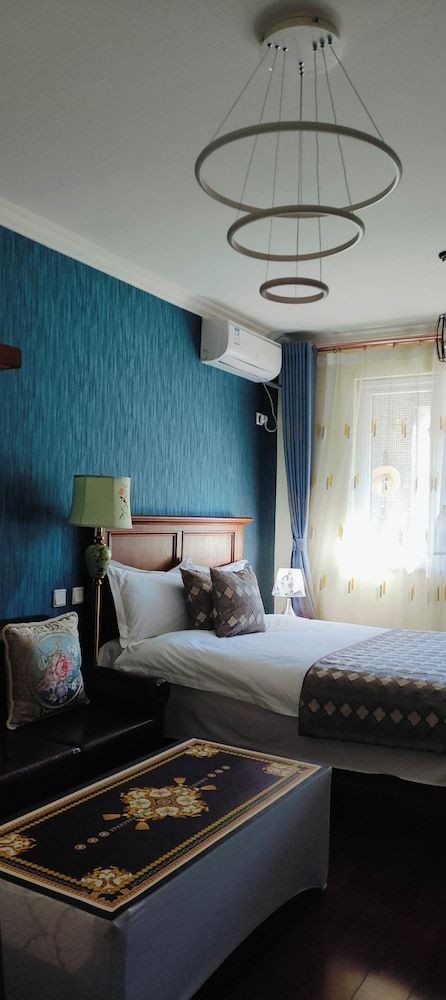 ATRIUM FENGZHU HOMESTAY American Gardening Suite 4