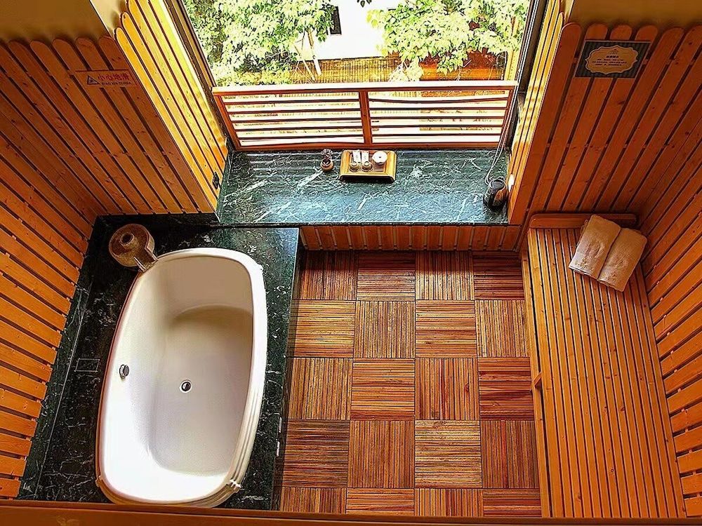 Superior Single Room, Hill View