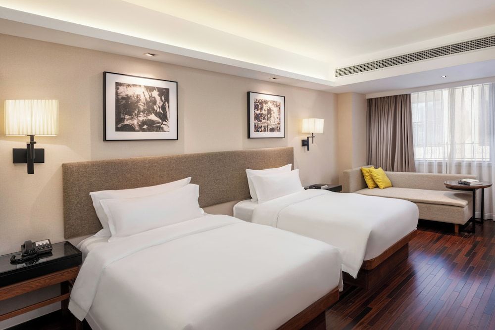 Comfort Twin Room, City View