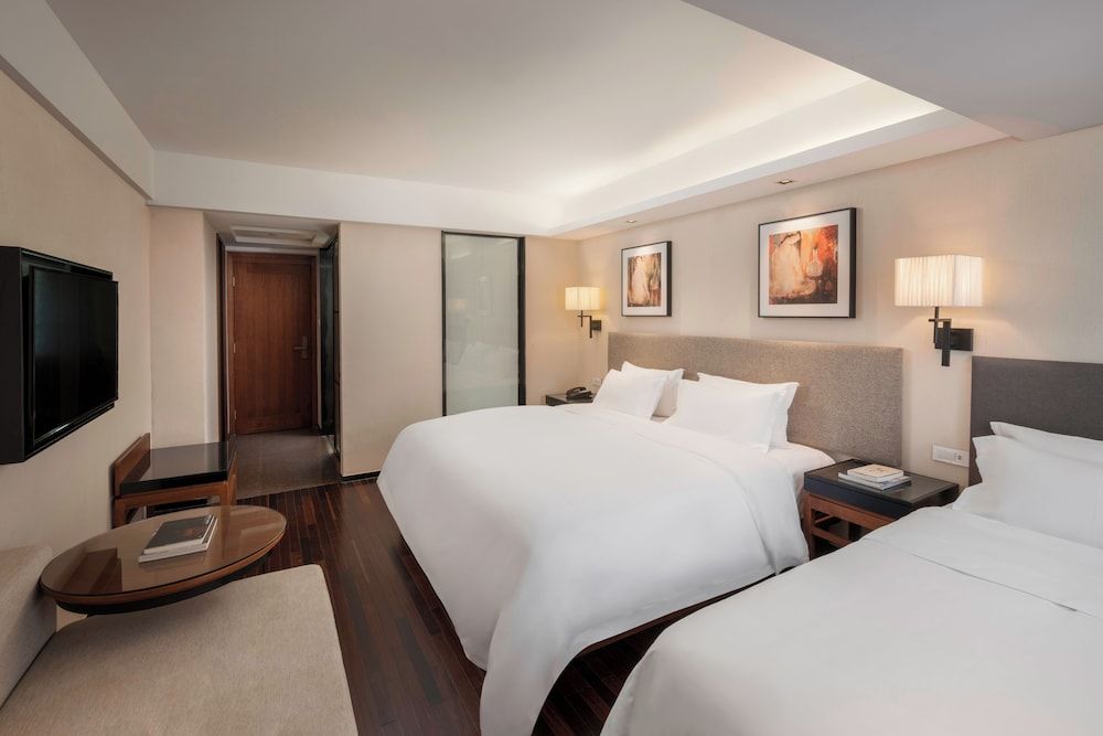 Family Triple Room, City View