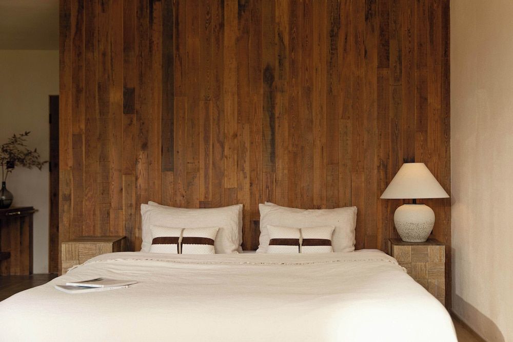 Standard Chalet, Hill View