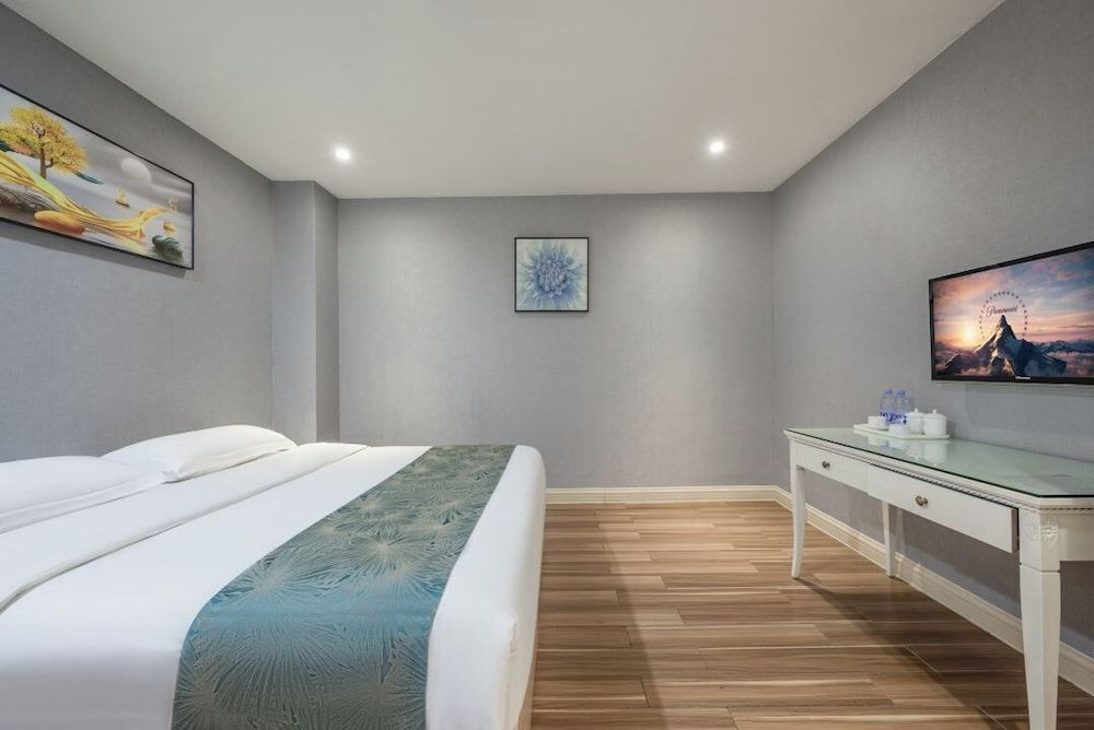 Comfort Double Room, City View