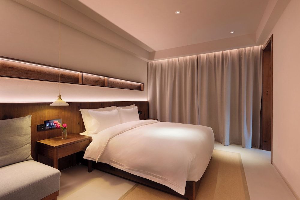 Family Triple Room, City View