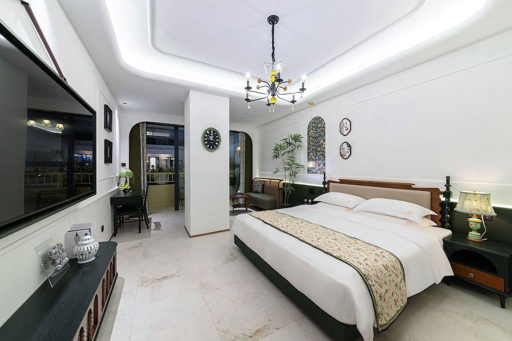 Elite Single Room, Balcony, City View