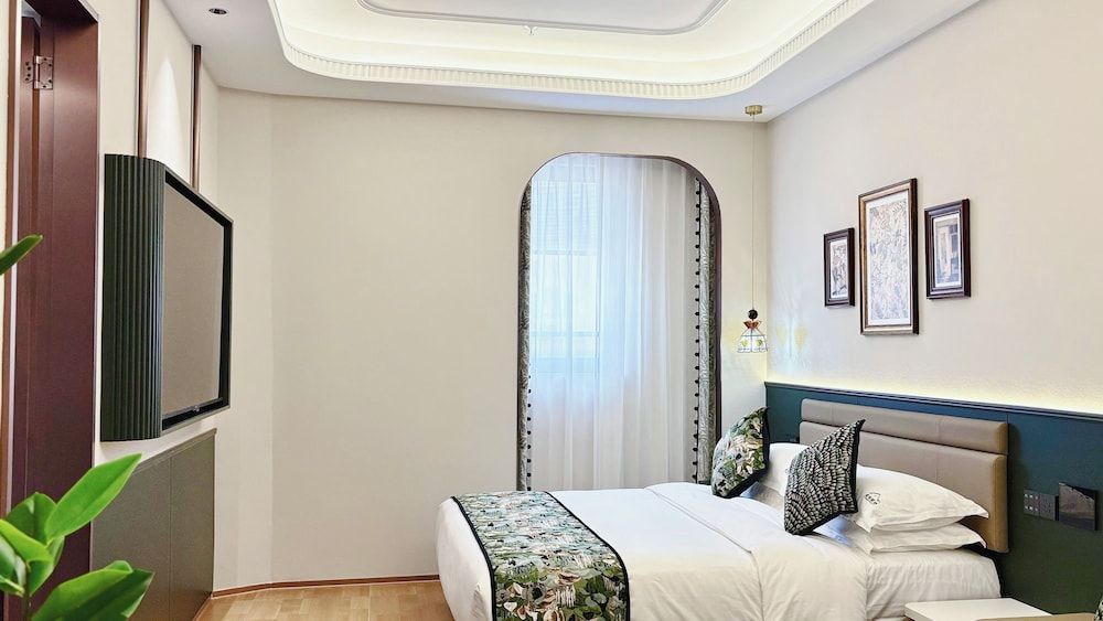 Grand Suite, Multiple Beds, Balcony, City View