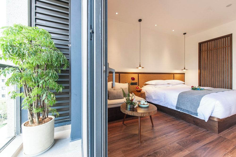 SSAW Boutique Hotel Hangzhou Liangyun Standard Double Room, Balcony, City View 3