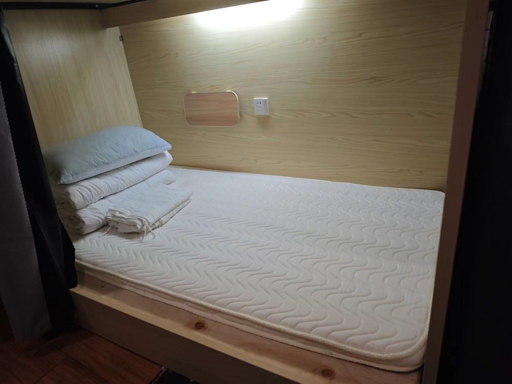 Classic Shared Dormitory, Women only, City View