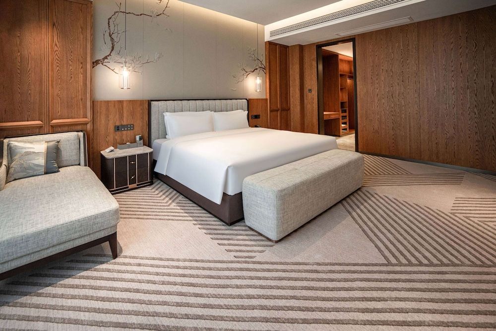 Exclusive Suite, 1 King Bed with Sofa bed, Non Smoking