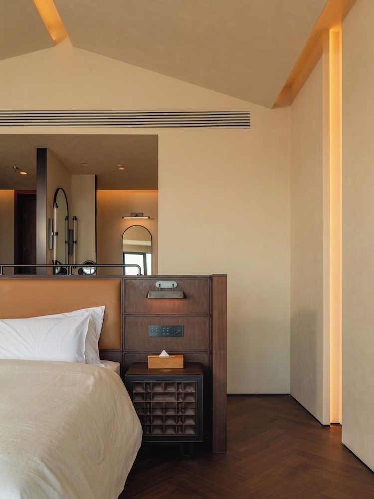 Classic Double Room, City View