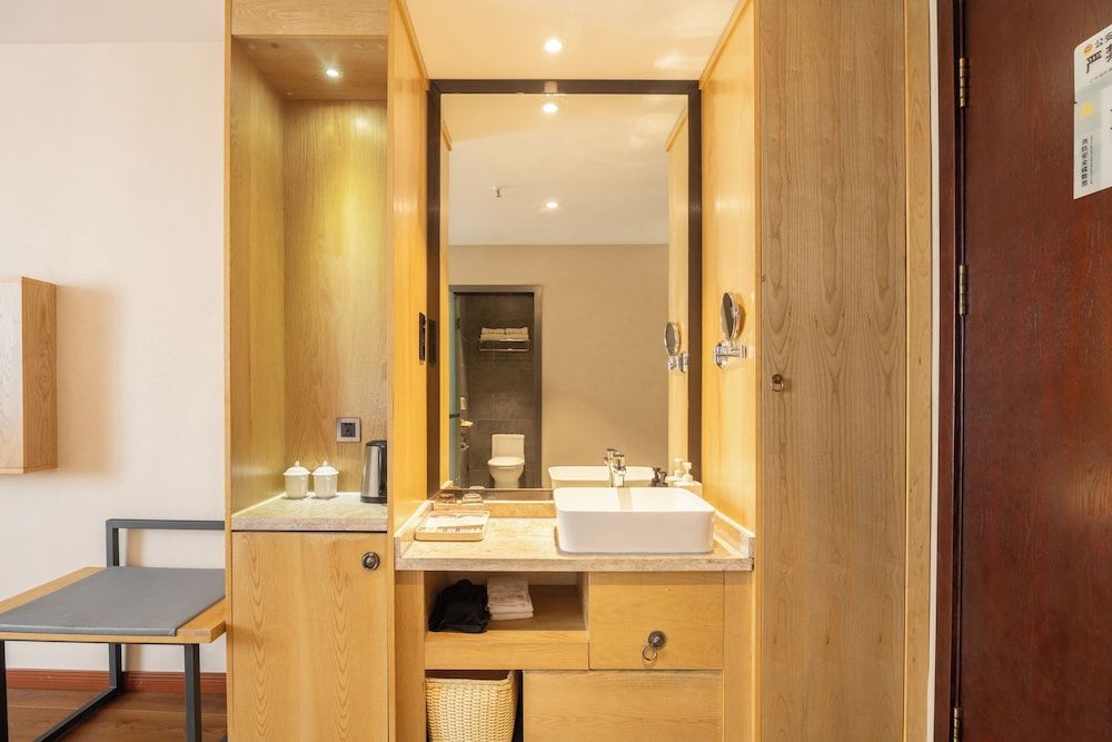 Fushang Chenzhou Five Ridge Plaza Single Room, 1 King Bed 3