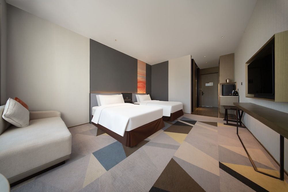 Deluxe Double Room, City View