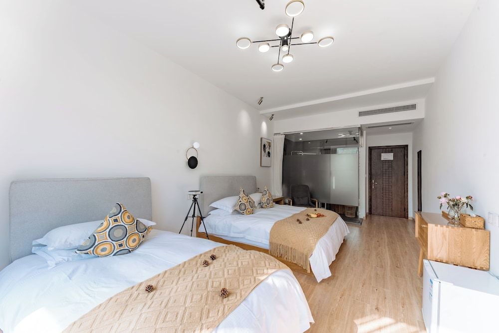 Comfort Suite, Balcony, Mountain View