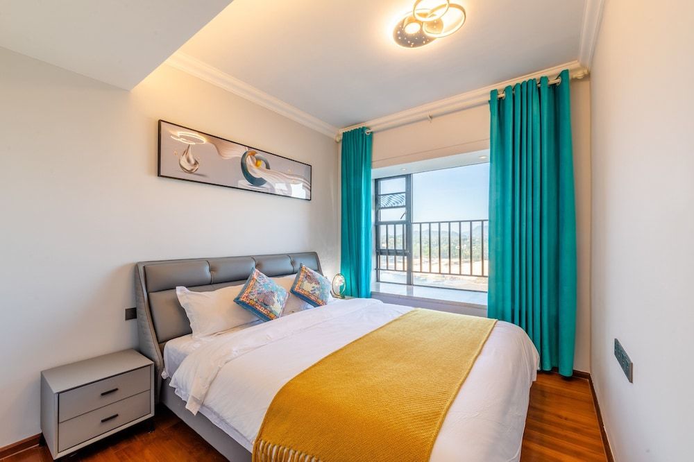 Comfort Suite, Balcony, Garden View